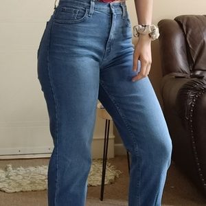 Fashion Nova 'i got it from my momma' jeans